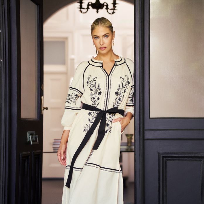 Blue Illusion: Artisanal Elegance